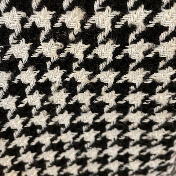 Banana Republic houndstooth A-Line Skirt 2 - Picture 4 of 4